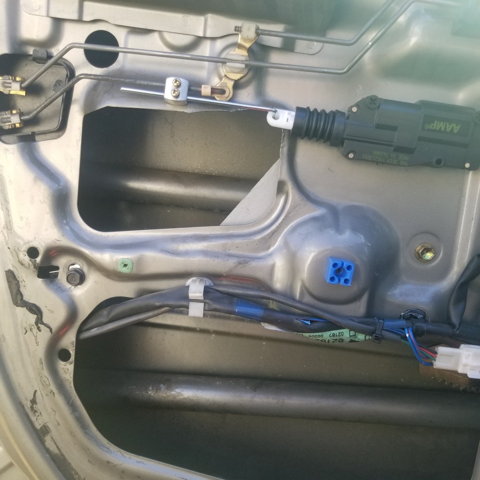 Automotive power window motor used in electric window repairs
